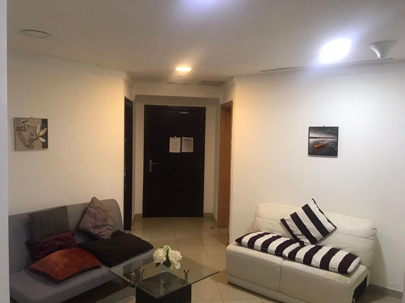 Nice Single Rooms For "Girls" Only In Dubai, Marina Exterior photo