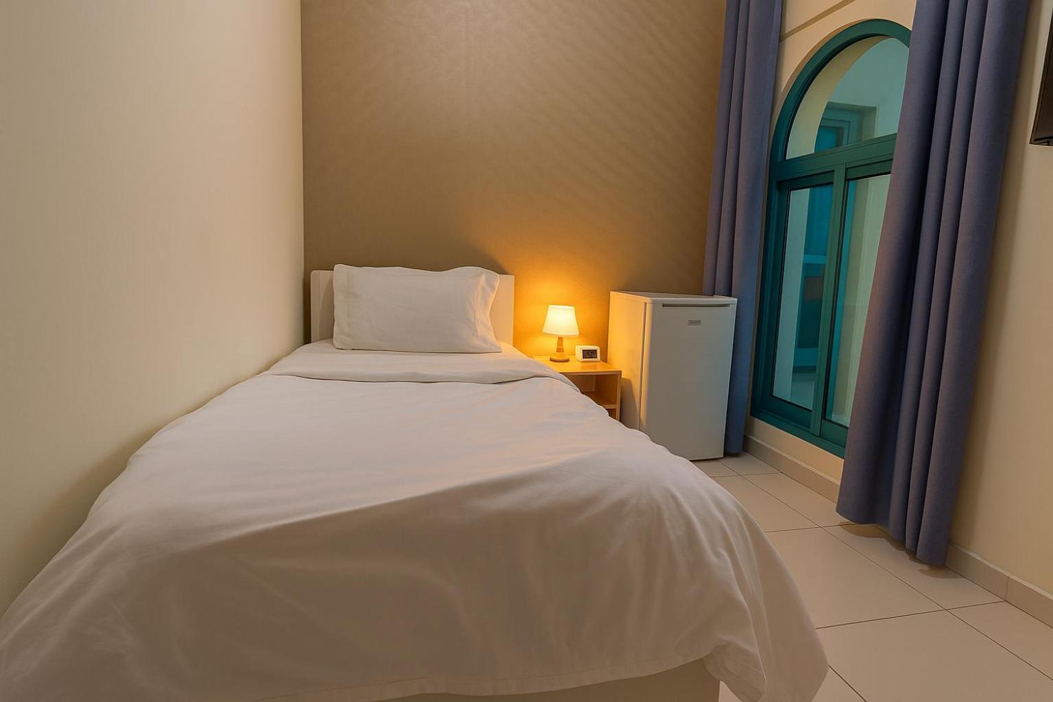 Nice Single Rooms For "Girls" Only In Dubai, Marina Exterior photo