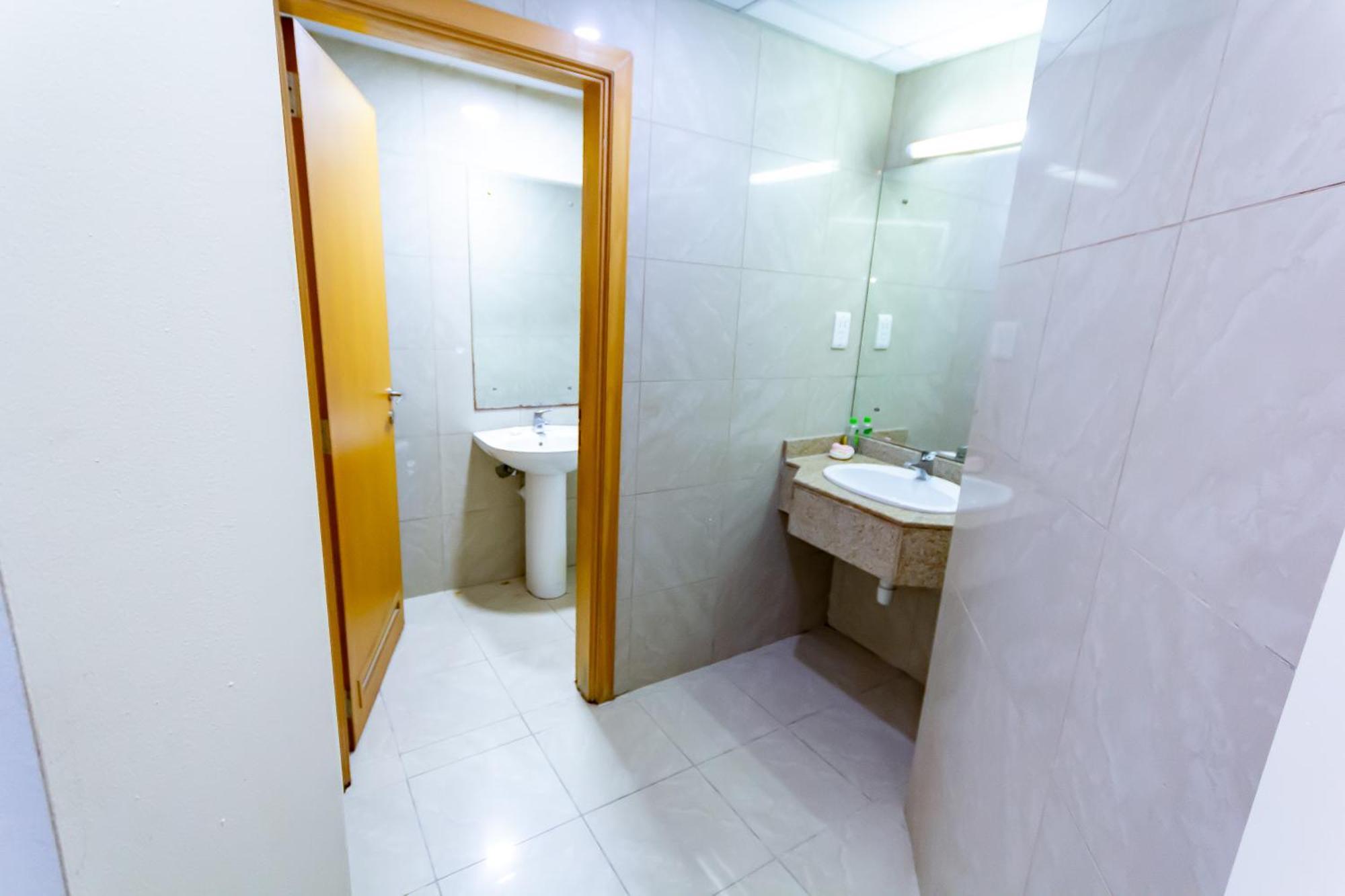 Nice Single Rooms For "Girls" Only In Dubai, Marina Exterior photo